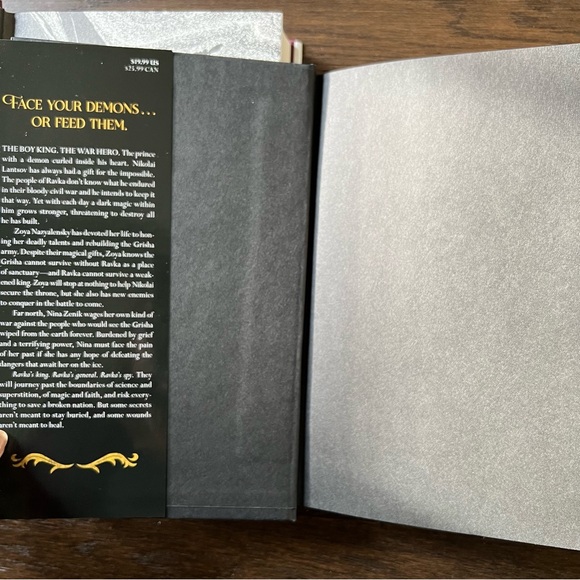 Leigh Bardugo Book Set Rule of Wolves & King of Scars - Picture 3 of 8